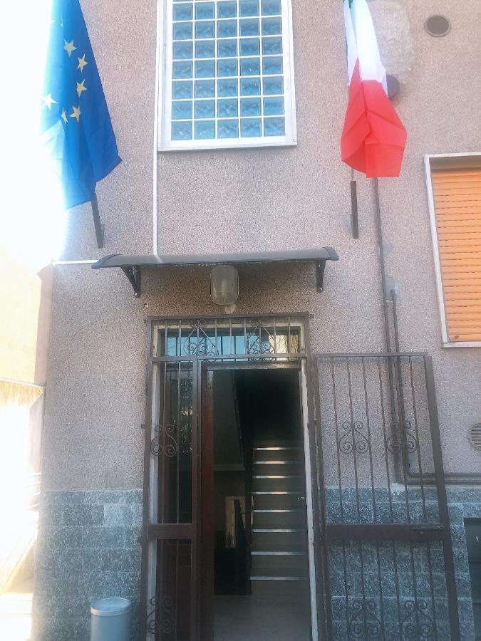 New Family Inn Перо Экстерьер фото