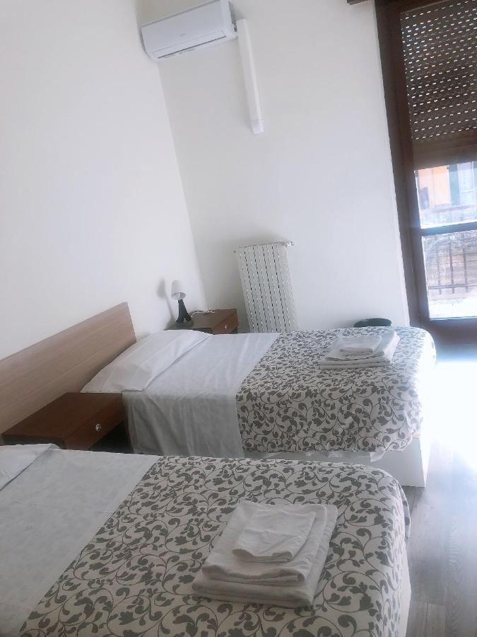New Family Inn Перо Экстерьер фото