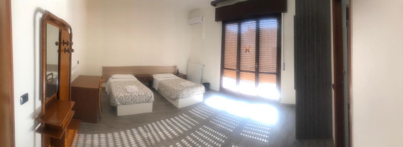 New Family Inn Перо Экстерьер фото